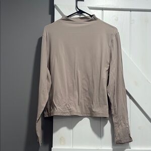 Women's Danskin Taupe Long Sleeve Top